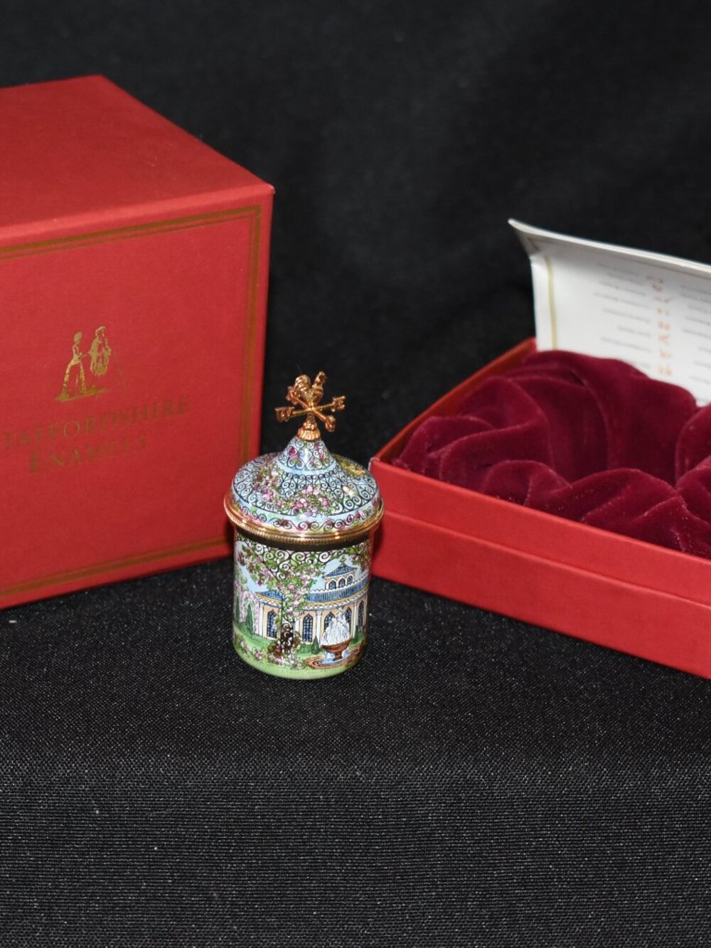 Staffordshire Enamels Rose Trellis 55/157 RARE Trinket Box
